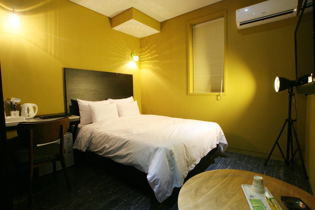 Vvalt Hotel Seul Cameră foto
